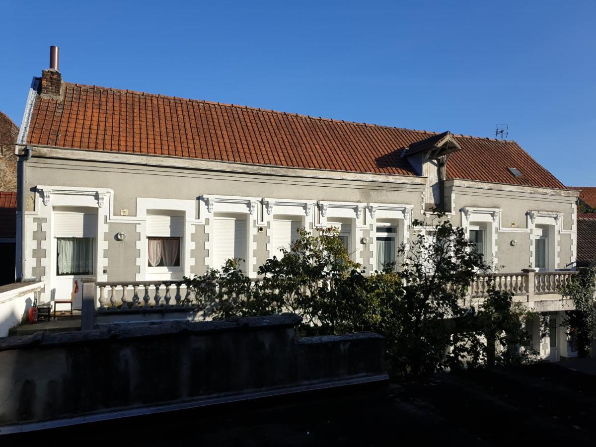 Au Relais Des Thermes Apartment Saint-Amand-les-Eaux Exterior photo